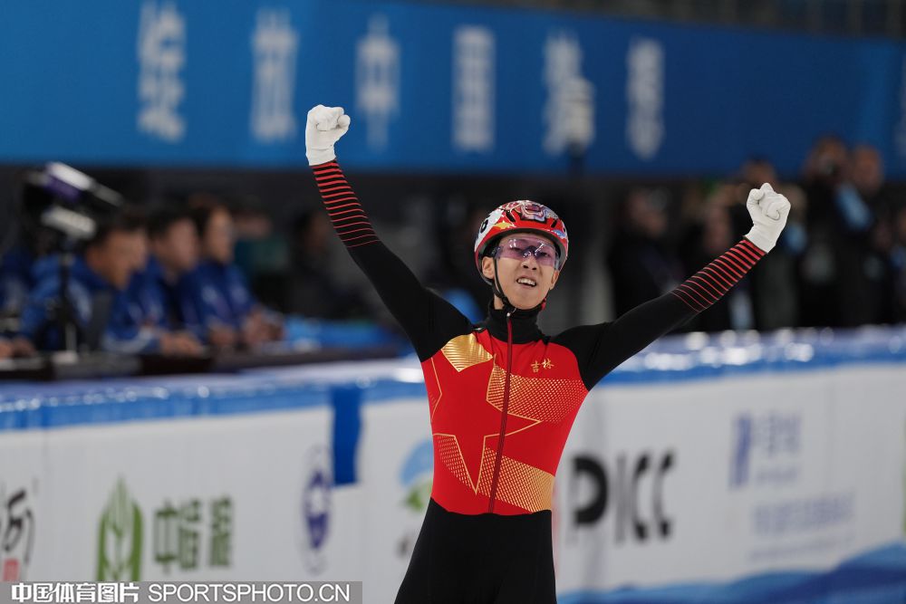 德媒：如果诺伊尔续约留队，拜仁希望明夏2000万欧出售努贝尔